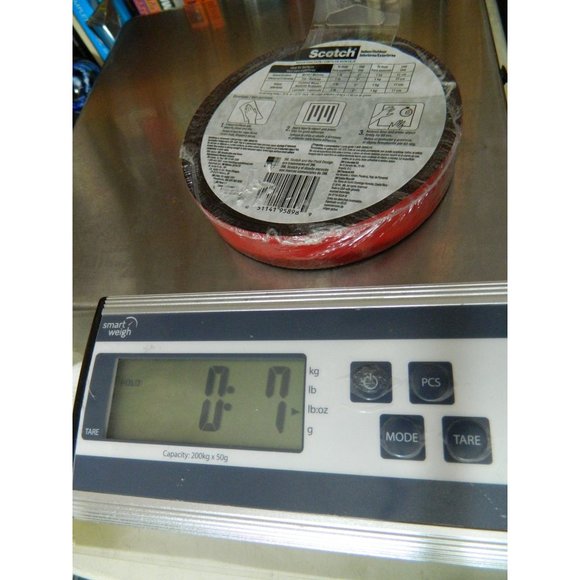 Scotch Extremely Strong Large Mounting Tape Adhesives 1-Inch X 400-Inch, 2 Pack - Picture 10 of 11